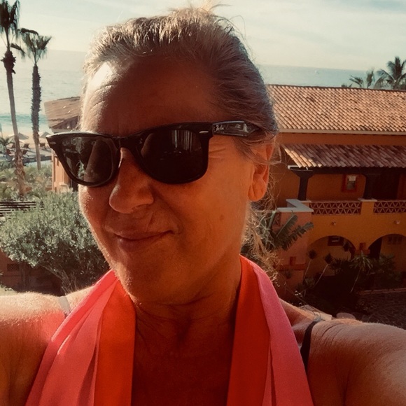 Hay POSHERS... - Picture 5 of 5